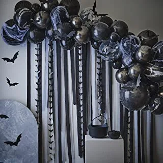 Ginger Ray Halloween Black Bats and Web Balloon Arch Garland Party Decoration Kit & Streamers Backdrop، FN-104