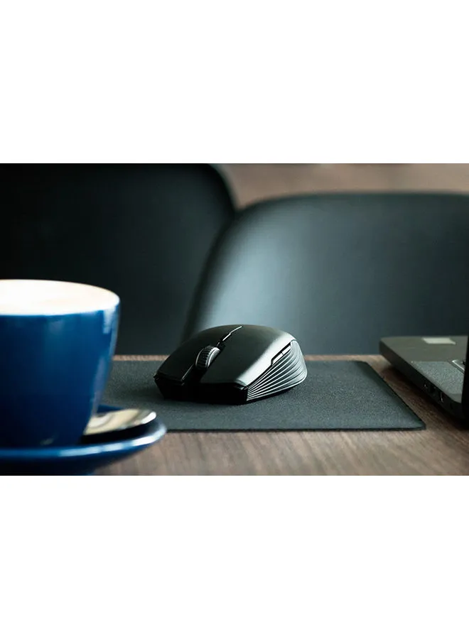 RAZER Atheris Ergonomic Wireless Gaming Mouse | RZ01-02170100-R3G1