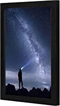 لووا رجل يقف على الجبل أثناء الليل إطار خشبي فني جداري لون أسود 23x33 سم من LOWHA