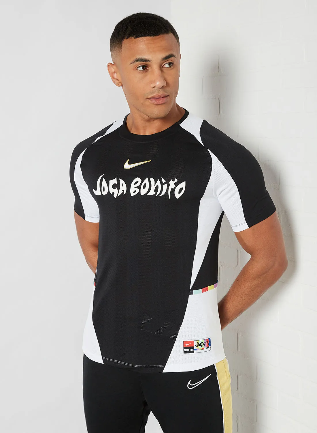 Nike FC Colour Blocked Football T-Shirt Black/White/(Saturn Gold)