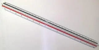 مقياس مسطرة هندسي M + R 16360010 ، طول 30 سم