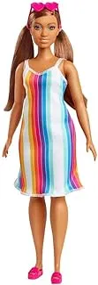 دمية باربي لوفز ذا أوشن على شكل شاطئ (11.5 بوصة متعرجة سمراء) ، مصنوعة من البلاستيك المعاد تدويره ، ترتدي أزياء وإكسسوارات ، هدية للأطفال بعمر 3 إلى 7 سنوات