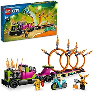 مجموعة ألعاب البناء City Stunt Truck & Ring of Fire Challenge 60357 من ليجو® (479 قطعة)